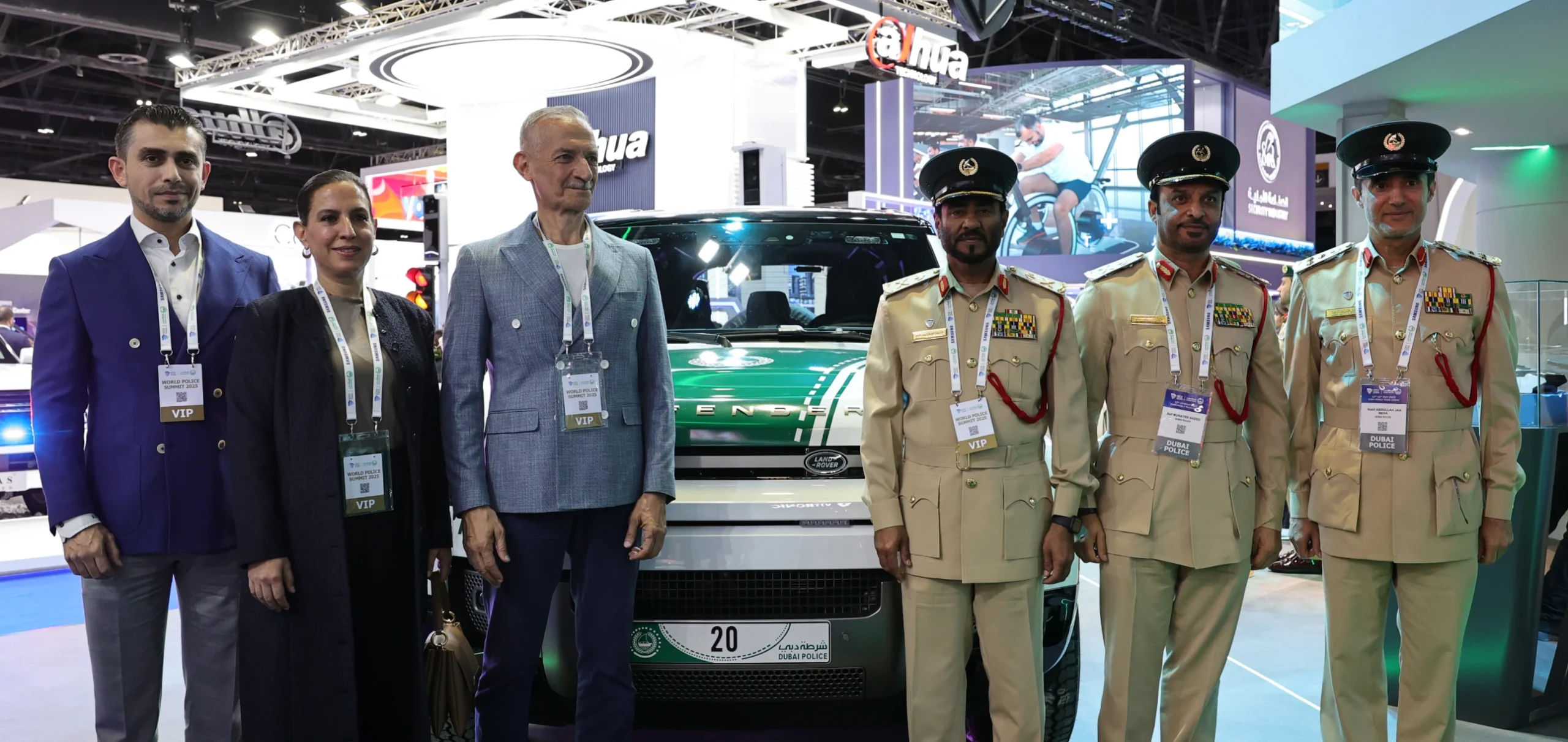 ديفيندر HSE P400 ضمن أسطول دوريات شرطة دبي الأمنية الفارهة new